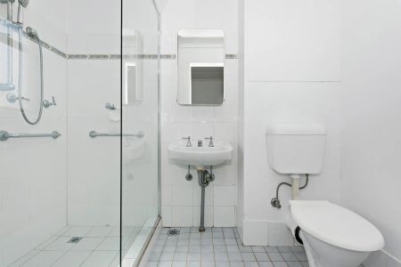 One-Bedroom Apartment in a Prime Harris Park Location - Photo 4