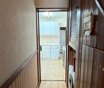 Room in a Shared House, Pemdevon Road, CR0 - Photo 6