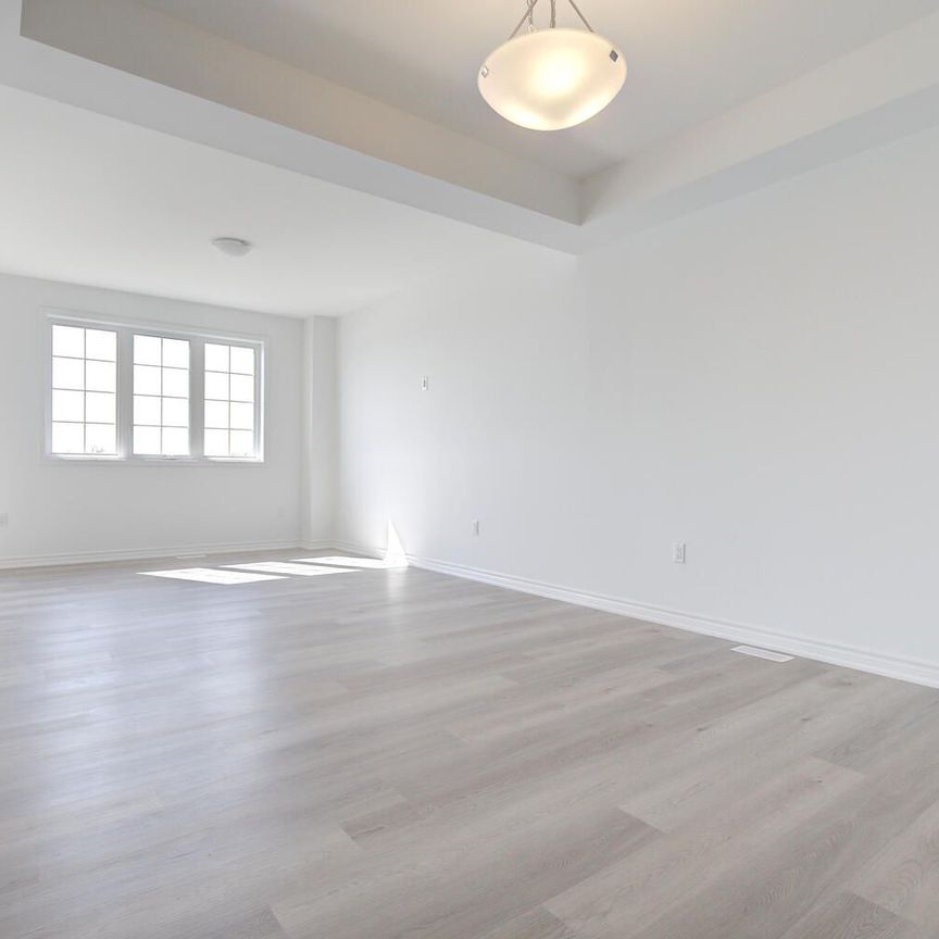 For Lease - 72 Vinewood Crescent, Barrie, Ontario - Photo 1