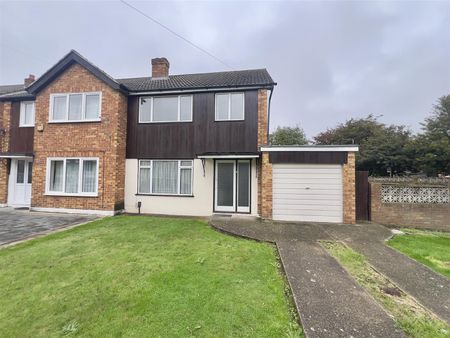 Craig Drive, Uxbridge, UB8 - Photo 3