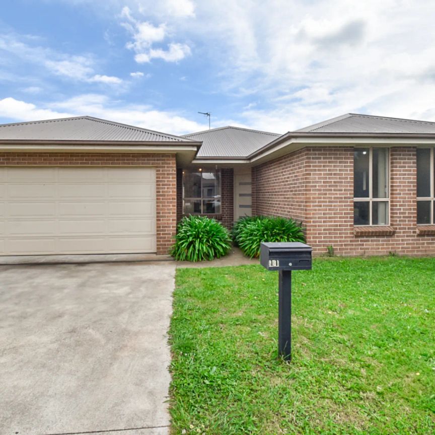 11 Emerald Street, Orange. - Photo 1