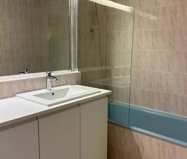 Location Appartement 2 pièces 53m² TALENCE 33400 - Photo 3
