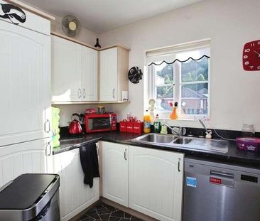 Heron Drive, Penallta, Hengoed, CF82 - Photo 1