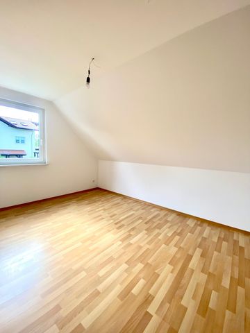 Wohnen oder Gewerbe mit 5 Zimmern direkt am U- Bahnhof Biesdorf Süd - Foto 2