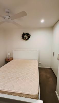 1 bed 1 bath - Photo 1