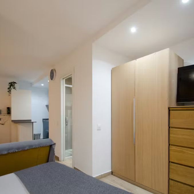 Carrer d'en Giralt el Pellisser, Barcelona, Catalonia 08003 - Photo 1