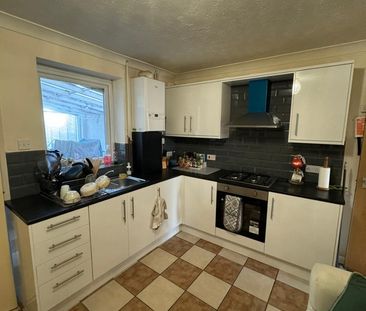 3 Bed Terraced House, Portswood Road, SO17 - Photo 4