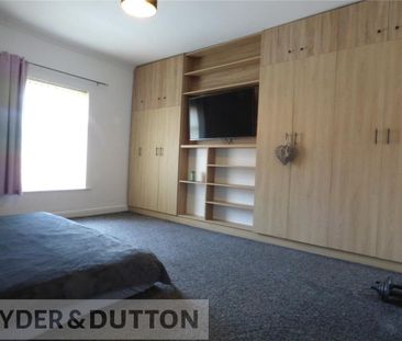 2 bedroom terraced house to rent - Photo 4