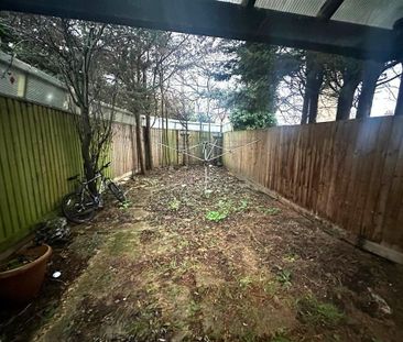 1 bedroom in a house share to rent - Photo 6