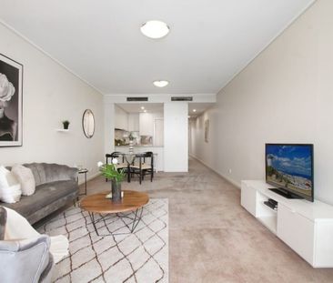 Wentworth Point - Photo 2