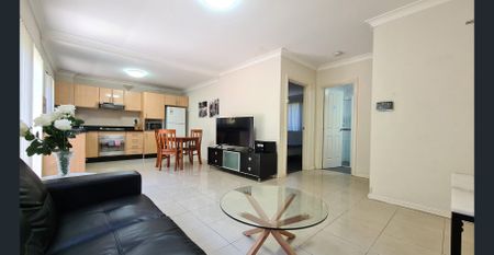 Spacious 1 Bedroom - Fully Furnished & Equipped with all appliances, crockery, cookware, utensils, linen and more! - Photo 2