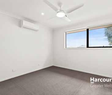 Comfortable & Low-Maintenance Family Home - Photo 2