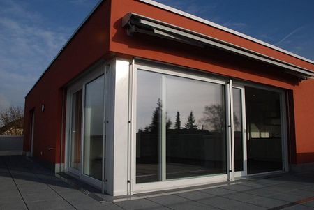 Attika-Wohnung mit sonniger Dachterrasse - Foto 2