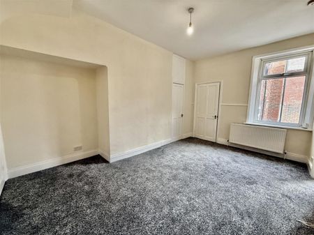 Faraday Grove, Bensham, Gateshead - Photo 2
