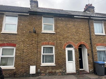 2 bedroom terraced house to rent - Photo 4