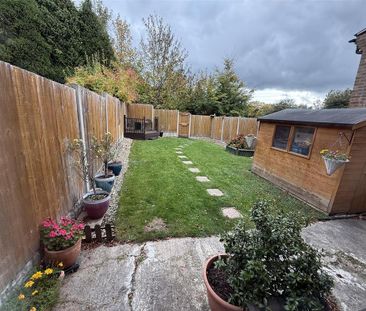 3 bedroom terraced house to rent - Photo 6