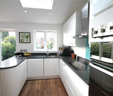 3 bedroom semi-detached house to rent - Photo 1