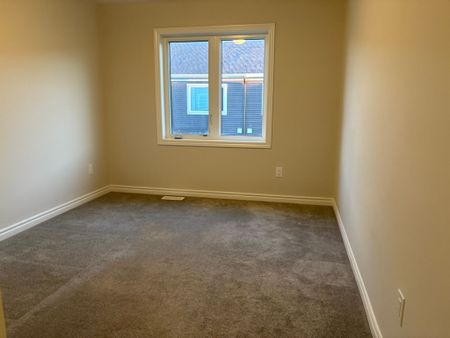 For Lease - 1906 Haiku Street, Barrhaven, Ontario - Photo 5