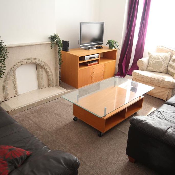 5 bedroom terraced house to rent - Photo 1
