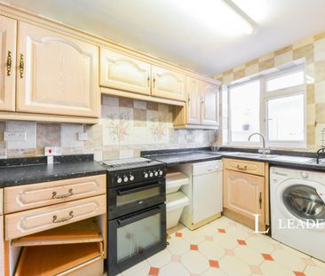 4 bedroom house to rent Hyde Avenue, EN6 - Photo 4