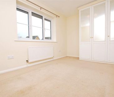 2 bedroom semi-detached house to rent - Photo 5