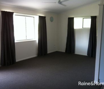 3 BEDROOM HOME ANDERGROVE - Photo 4