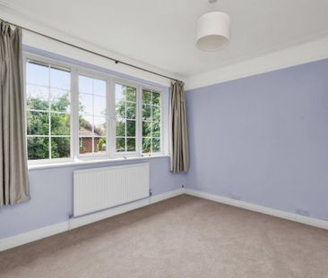 Castleview Road, Weybridge, Surrey, KT13 - Photo 5