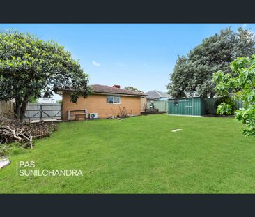 10 Bertrand Avenue, Mulgrave, Vic 3170 - Photo 4