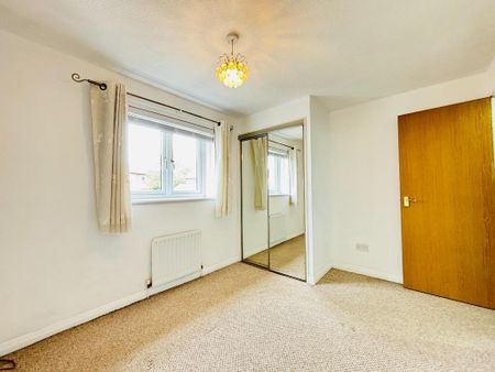 2 bedroom semi-detached house to rent - Photo 3