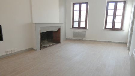 Apartment - Photo 2