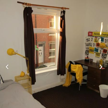 4 Bed - 20 Welton Grove, Hyde Park, Leeds - LS6 1ES - Student - Photo 4