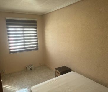 Piso de alquiler en Carrer de L'arquitecte Rodríguez, 38, Els Orriols - Foto 2