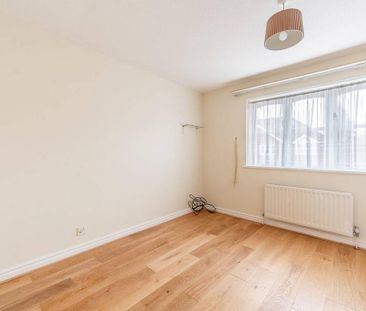 3 bedroom end of terrace house to rent - Photo 6