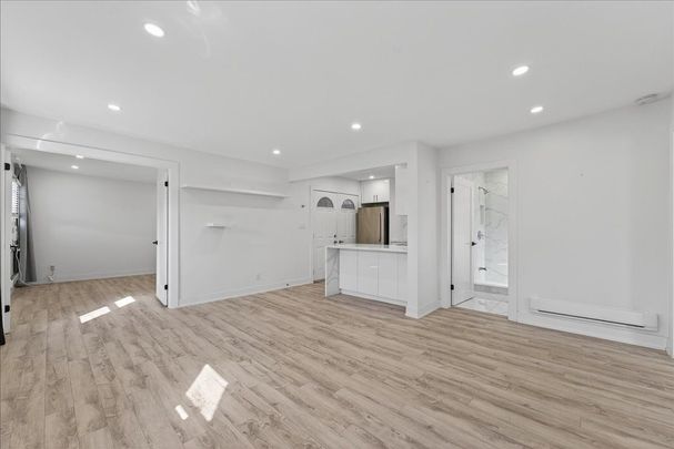 For Lease - 693 Mount Pleasant Road Unit# 201, Toronto, Ontario - Photo 1