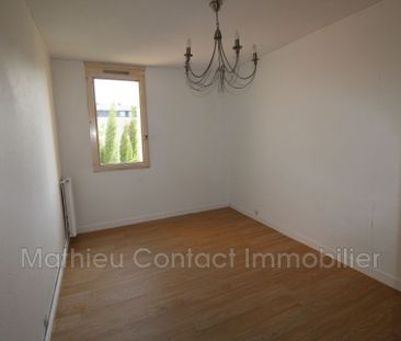 7 collines, Location appartement 3 pièces 82 m² - Photo 1