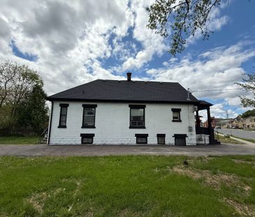 For Lease - 633 Hamilton Road, London East, Ontario - Photo 2