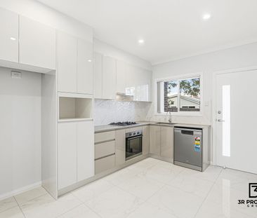 MODERN GRANNY FLAT IN PRIME LOCATION! - Photo 3