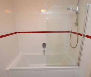 2 Bedroom Apartment - Photo 1