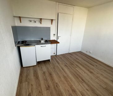 Location Appartement 1 pièce 17m² LILLE 59000 - Photo 4