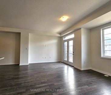 Townhouse For Lease | X8086244 - Photo 2