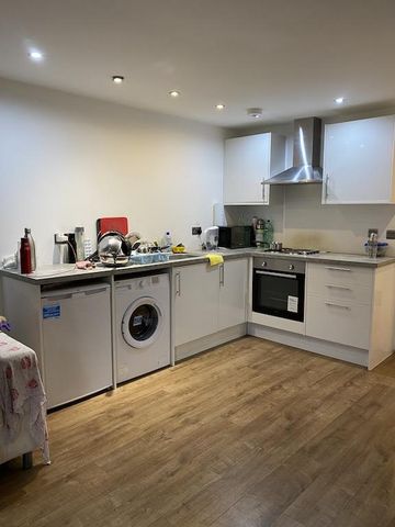 1 bedroom flat to rent - Photo 5