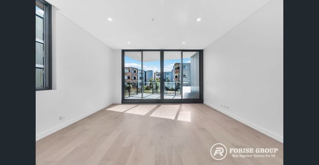 Specious 2 Bed & Study (extra room) - Photo 1