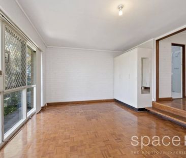 **** UNDER APPLICATION **** - Photo 5