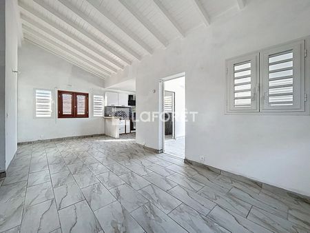 House - Photo 2