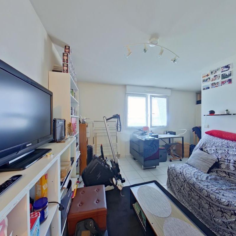 Location Appartement 1 pièce 30m² ST PIERRE DES CORPS 37700 - Photo 1