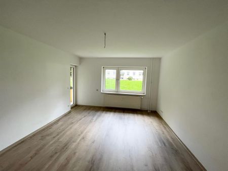 Große 4-Zimmer-Erdgeschosswohnung in erholsamer Lage von Menden - Photo 2