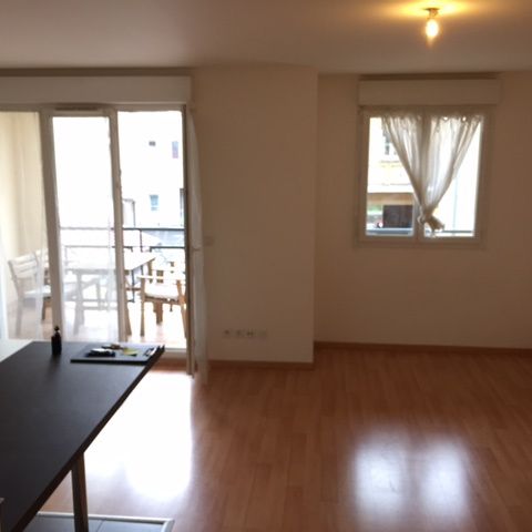 Location Appartement 1 pièce 29m² ARPAJON 91290 - Photo 1