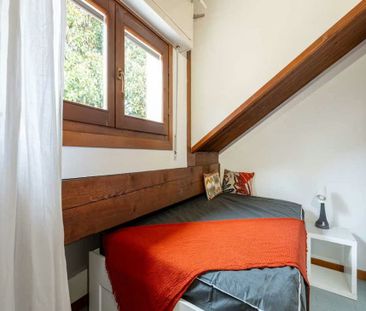 Via Jacopo della Quercia, Milan, Lombardy 20149 - Photo 2