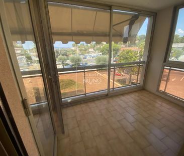 Location Appartement 1 pièce 27m² LE CANNET 06110 - Photo 5