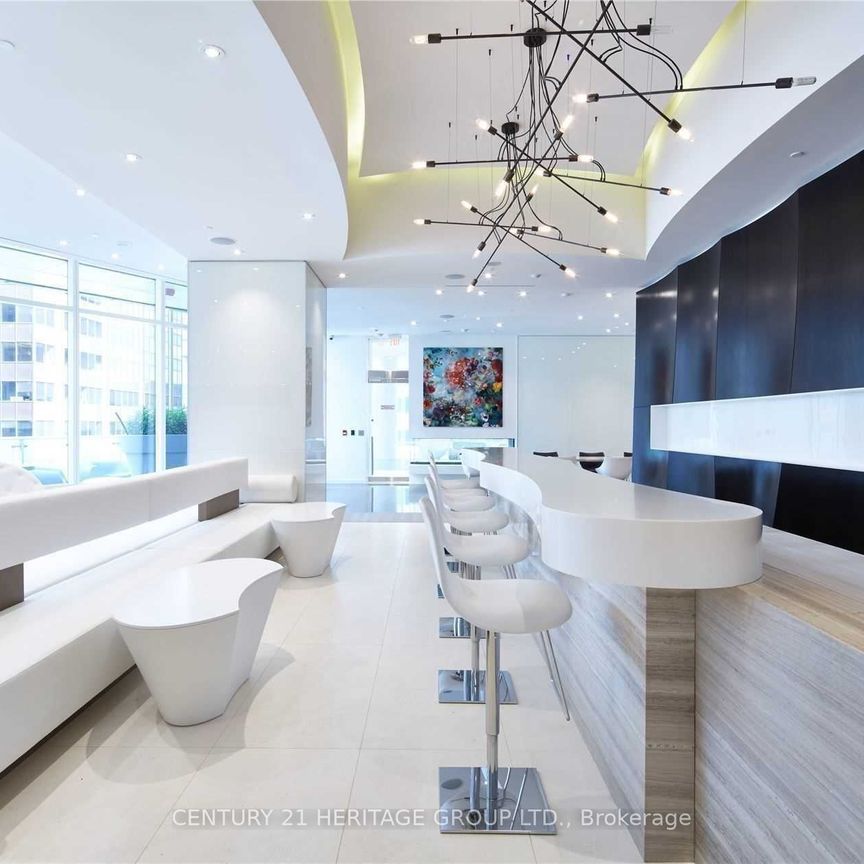 For Lease - 1 Bloor Street Unit# 2501, Toronto, Ontario - Photo 1